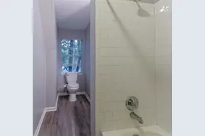 135 Barrington Drive E, Roswell, GA 30076 - Photo 9