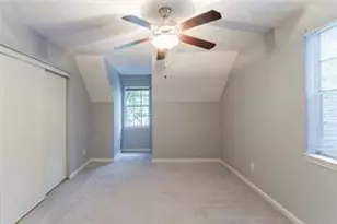 135 Barrington Dr E, Roswell, GA 30076 - Photo 13