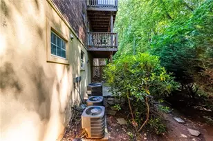 3665 Chestnut Dr, Atlanta, GA 30340 - Photo 29