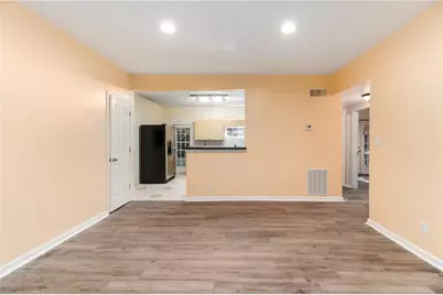 3665 Chestnut Drive #D2, Atlanta, GA 30340 - Photo 5