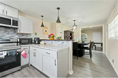 1020 Cedar Circle, Forest Park, GA 30297 - Photo 7