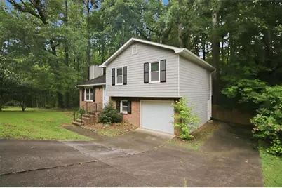 4635 Hamlet Walk SE, Conyers, GA 30094 - Photo 3