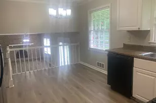 832 S Deshon Rd, Lithonia, GA 30058 - Photo 7