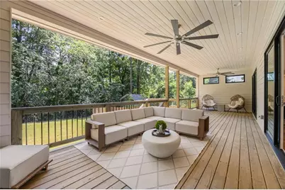 680 Carriage Drive, Sandy Springs, GA 30328 - Photo 21