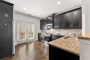 7528 Highlands Point, Atlanta, GA 30328 - Photo 9