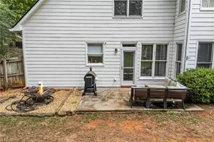 6855 Fox Creek Dr, Cumming, GA 30040 - Photo 33