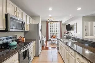 3040 Peachtree Rd NW, Atlanta, GA 30305 - Photo 9