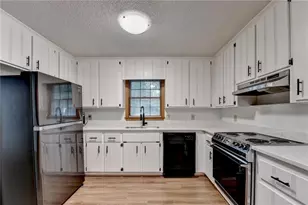 214 Valley Brook Dr, Woodstock, GA 30188 - Photo 11
