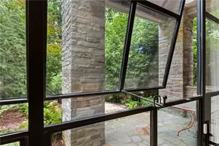 569 Overbrook Dr NW, Atlanta, GA 30318 - Photo 23