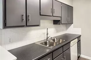475 Mount Vernon Hwy NE, Atlanta, GA 30328 - Photo 9