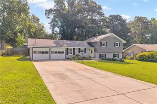 474 Royal Oaks Terrace, Stone Mountain, GA 30087 - Photo 3
