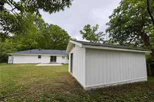 2638 Mural Dr, Atlanta, GA 30341 - Photo 17