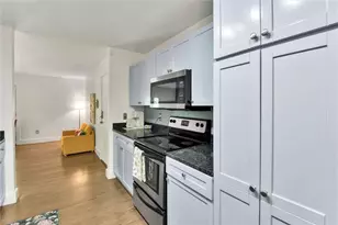 2023 Oakview Rd SE, Atlanta, GA 30317 - Photo 11