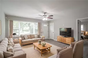 1951 La Mesa Ln, Decatur, GA 30032 - Photo 3
