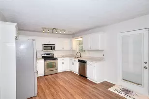 1022 Carriage Way, Loganville, GA 30052 - Photo 19