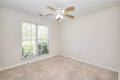 1022 Carriage Way, Loganville, GA 30052 - Photo 5