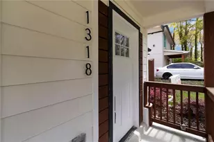 1318 Graymont Dr SW, Atlanta, GA 30310 - Photo 5