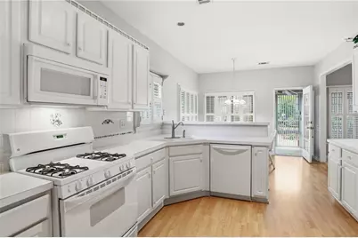 3923 Concord Walk Drive SE, Smyrna, GA 30082 - Photo 9