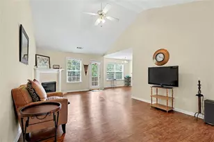 4353 Flat Stone Ln, Snellville, GA 30039 - Photo 3