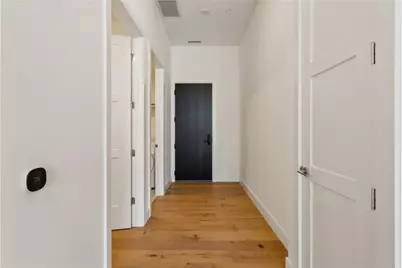 2425 Peachtree Road NE #403, Atlanta, GA 30305 - Photo 3