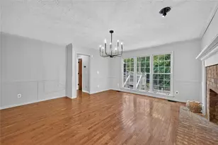 1571 Ashwood Way, Lawrenceville, GA 30043 - Photo 11