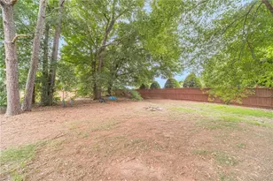 2504 Lois Ct, Loganville, GA 30052 - Photo 51
