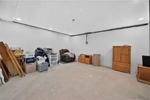 2504 Lois Ct, Loganville, GA 30052 - Photo 45