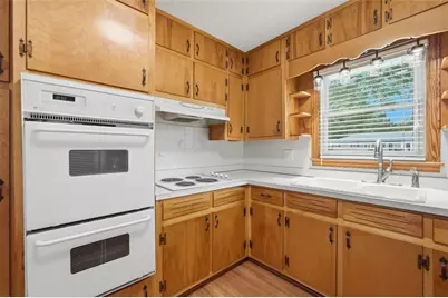 3283 Meadowview Lane SW, Marietta, GA 30008 - Photo 11