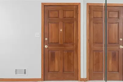 3283 Meadowview Lane SW, Marietta, GA 30008 - Photo 5