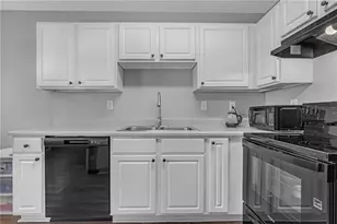 6722 Gallant Ct SE, Mableton, GA 30126 - Photo 9
