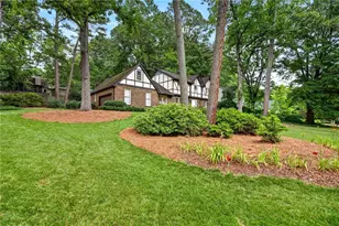 1186 Warrenhall Ln NE, Brookhaven, GA 30319 - Photo 3