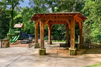 2304 Pembrook Pl NE, Atlanta, GA 30324 - Photo 35