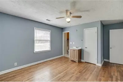 6076 Atlanta Highway, Flowery Branch, GA 30542 - Photo 17