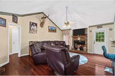 391 Wildwood Circle SE, Calhoun, GA 30701 - Photo 7