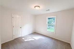846 Georgetown Dr, Winder, GA 30680 - Photo 11