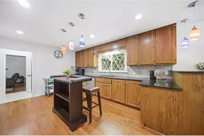 1875 Dovonshire Road SW, Marietta, GA 30064 - Photo 3