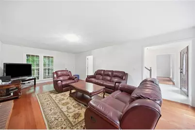 1875 Dovonshire Road SW, Marietta, GA 30064 - Photo 13