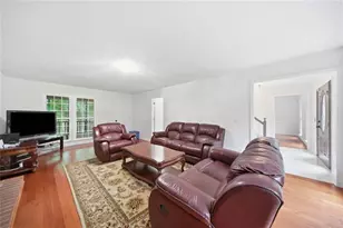 1875 Dovonshire Rd S W, Marietta, GA 30064 - Photo 13