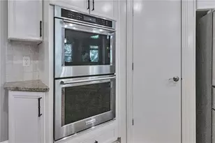 1421 Castlebrooke, Marietta, GA 30066 - Photo 15
