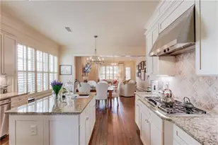 10853 Enclave Ln, Alpharetta, GA 30022 - Photo 9