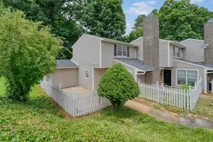551 Summit Ln SW, Marietta, GA 30008 - Photo 3