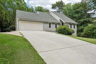 6921 Fairways Dr, Douglasville, GA 30134 - Photo 3