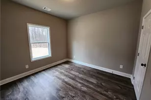 2205 Shady Grove Rd, Carrollton, GA 30116 - Photo 11