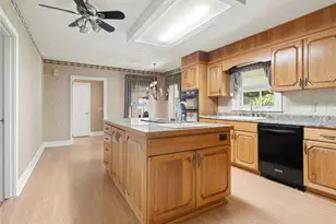 291 E Memorial Dr, Dallas, GA 30132 - Photo 5