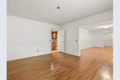 291 E Memorial Drive, Dallas, GA 30132 - Photo 9
