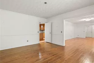 291 E Memorial Dr, Dallas, GA 30132 - Photo 9