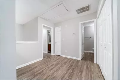 7683 Creekside Lane, Atlanta, GA 30296 - Photo 11
