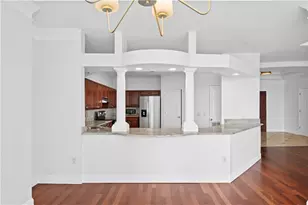3334 Peachtree Rd NE, Atlanta, GA 30326 - Photo 17