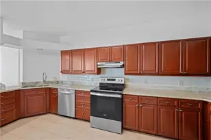 3334 Peachtree Rd NE, Atlanta, GA 30326 - Photo 19