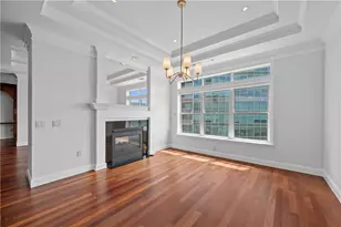 3334 Peachtree Rd NE, Atlanta, GA 30326 - Photo 15